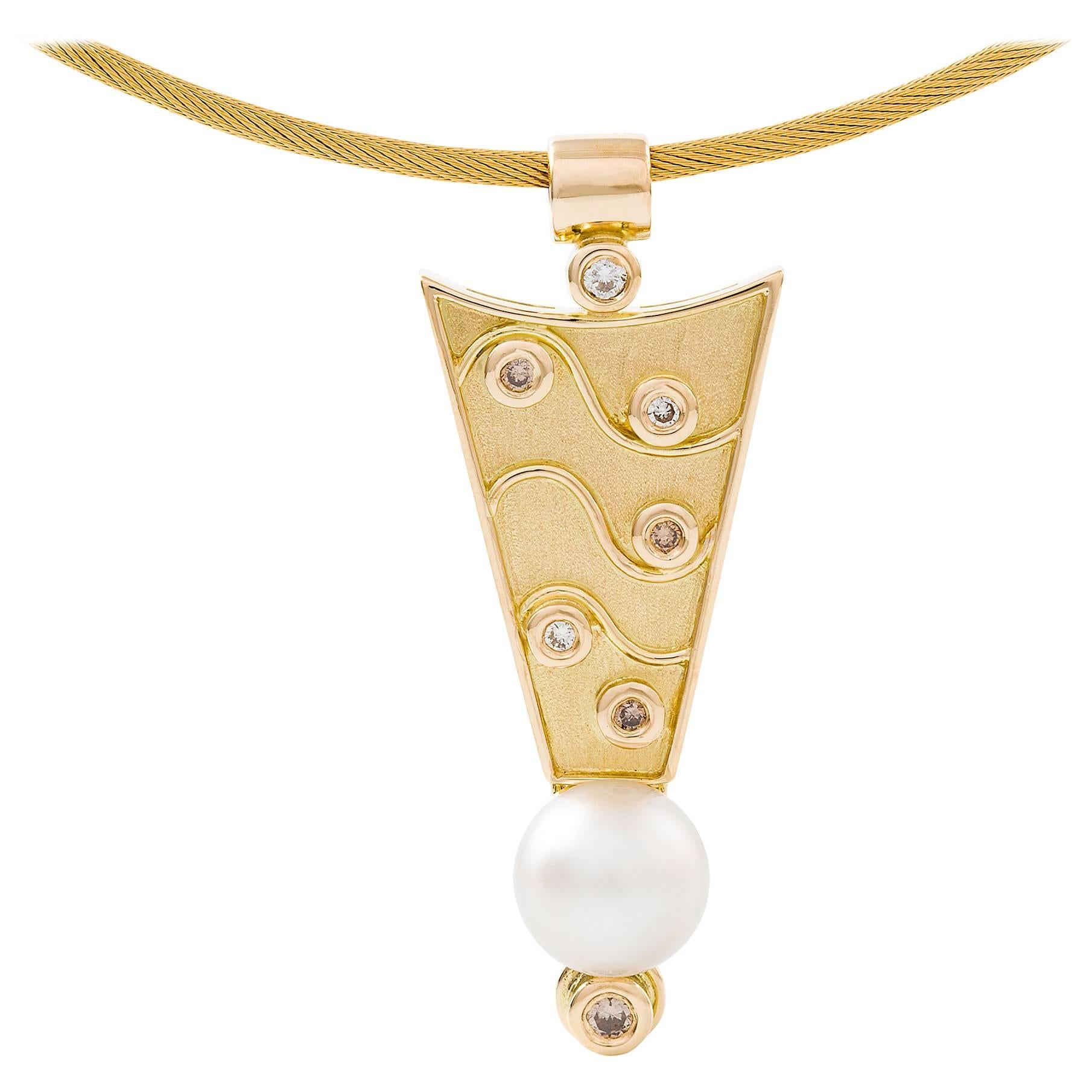 Kian Design 18 Carat Yellow Gold South Sea Pearl and Round Diamond Necklace