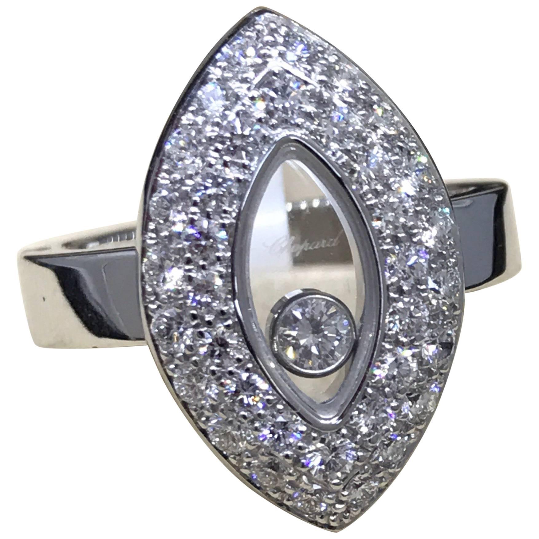 Chopard Happy Diamonds 18 Karat White Gold Tear Drop Shape Ring 82/5723 For Sale