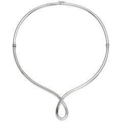 Necklace from the Collection "Essence" 18 Karat White Gold and Diamonds