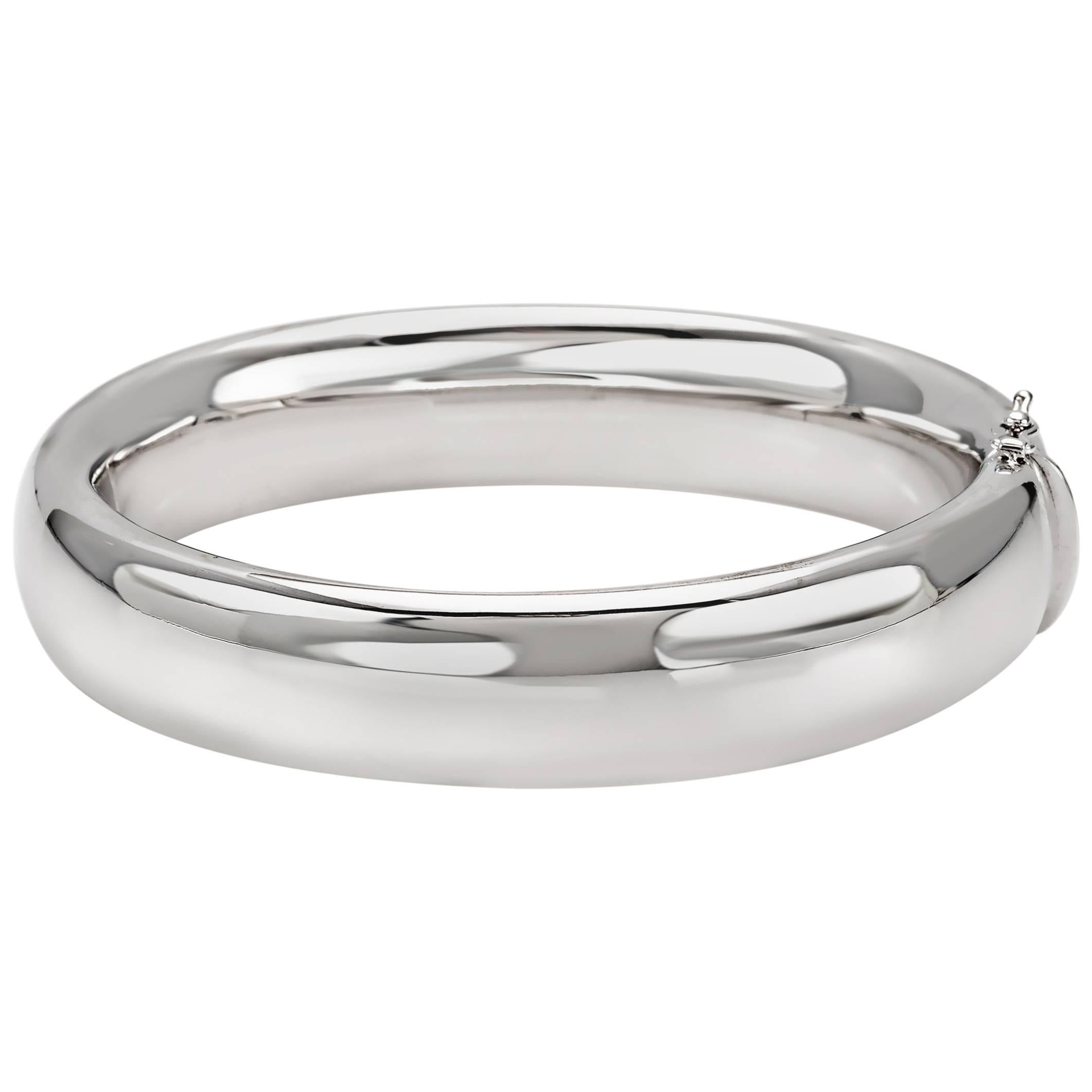 Bangle from the Collection "Essence" 18 Karat White Gold For Sale