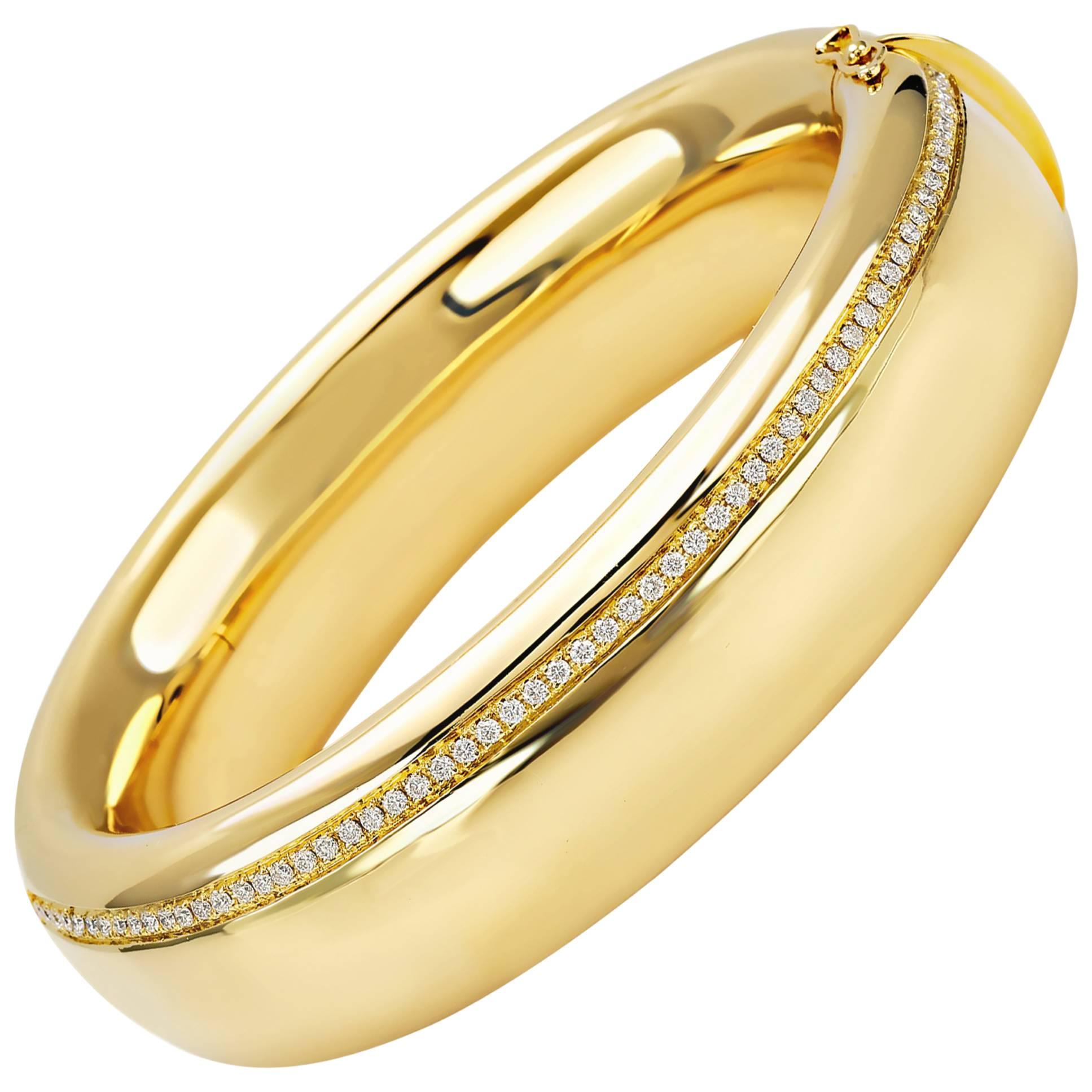 Bangle from the Collection "Essence" 18 Karat Yellow Gold and Diamonds For Sale