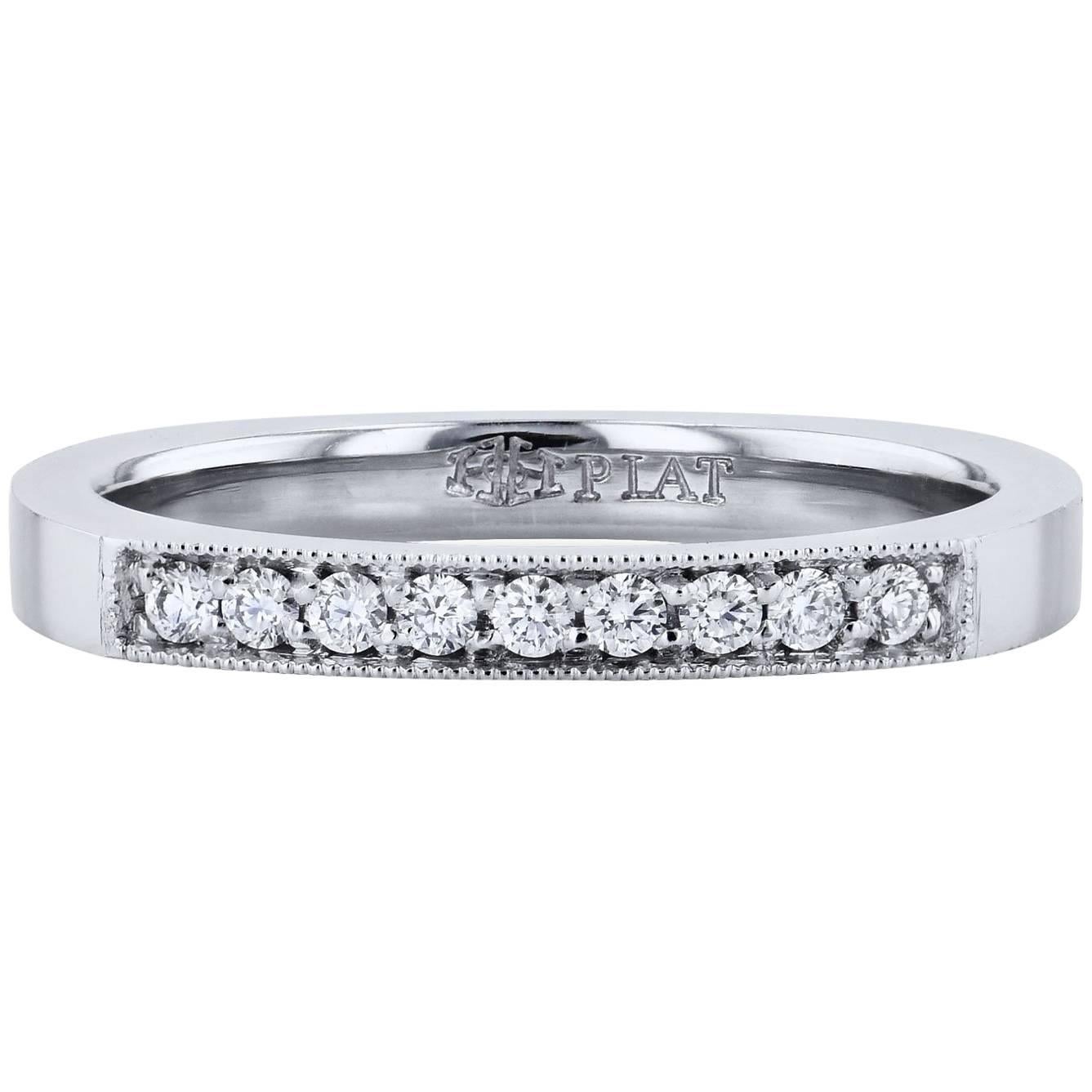 Anillo con banda de diamantes H&H de 0,10 quilates en platino en venta
