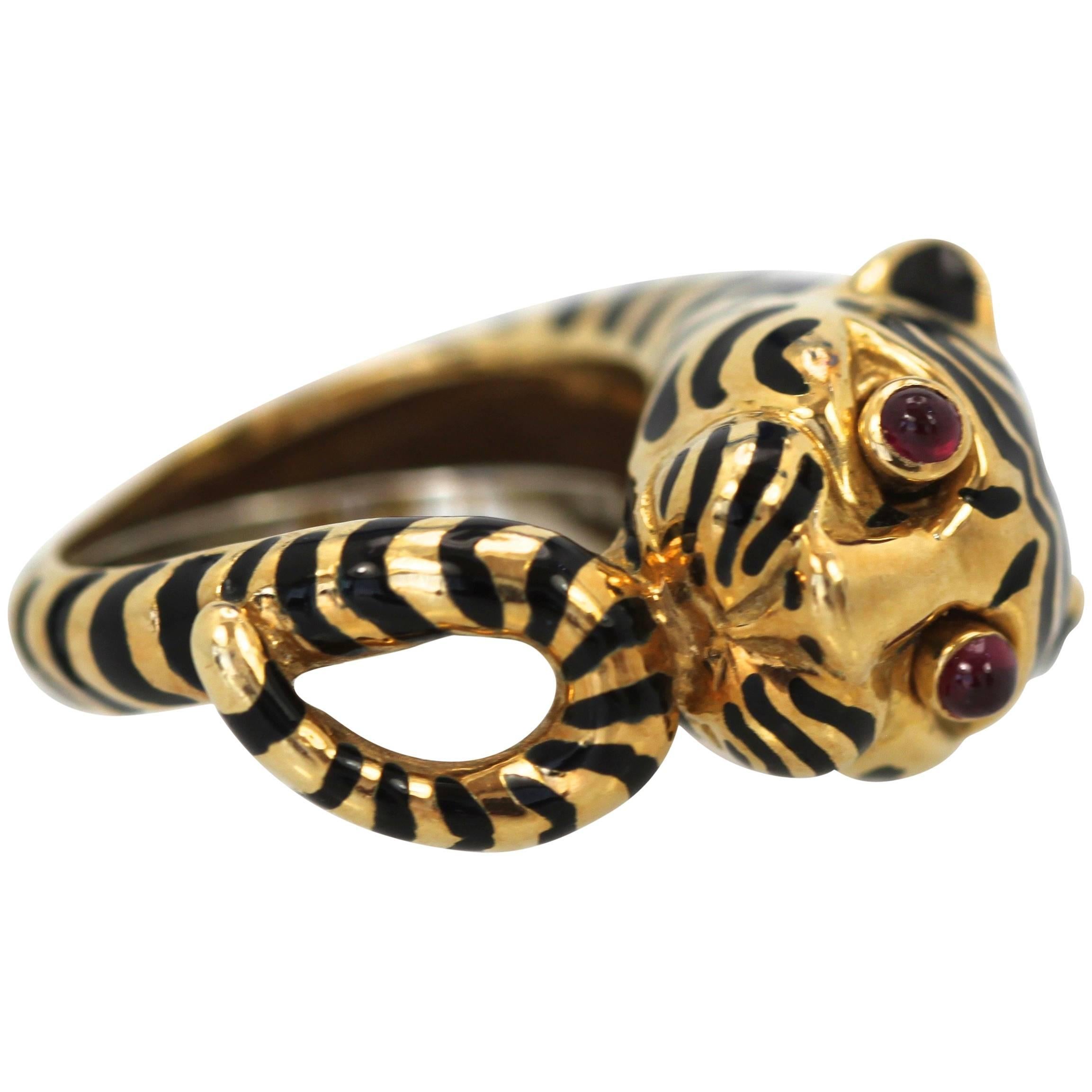 David Webb Tiger Ring Black Enamel Ruby Eyes 18 Karat