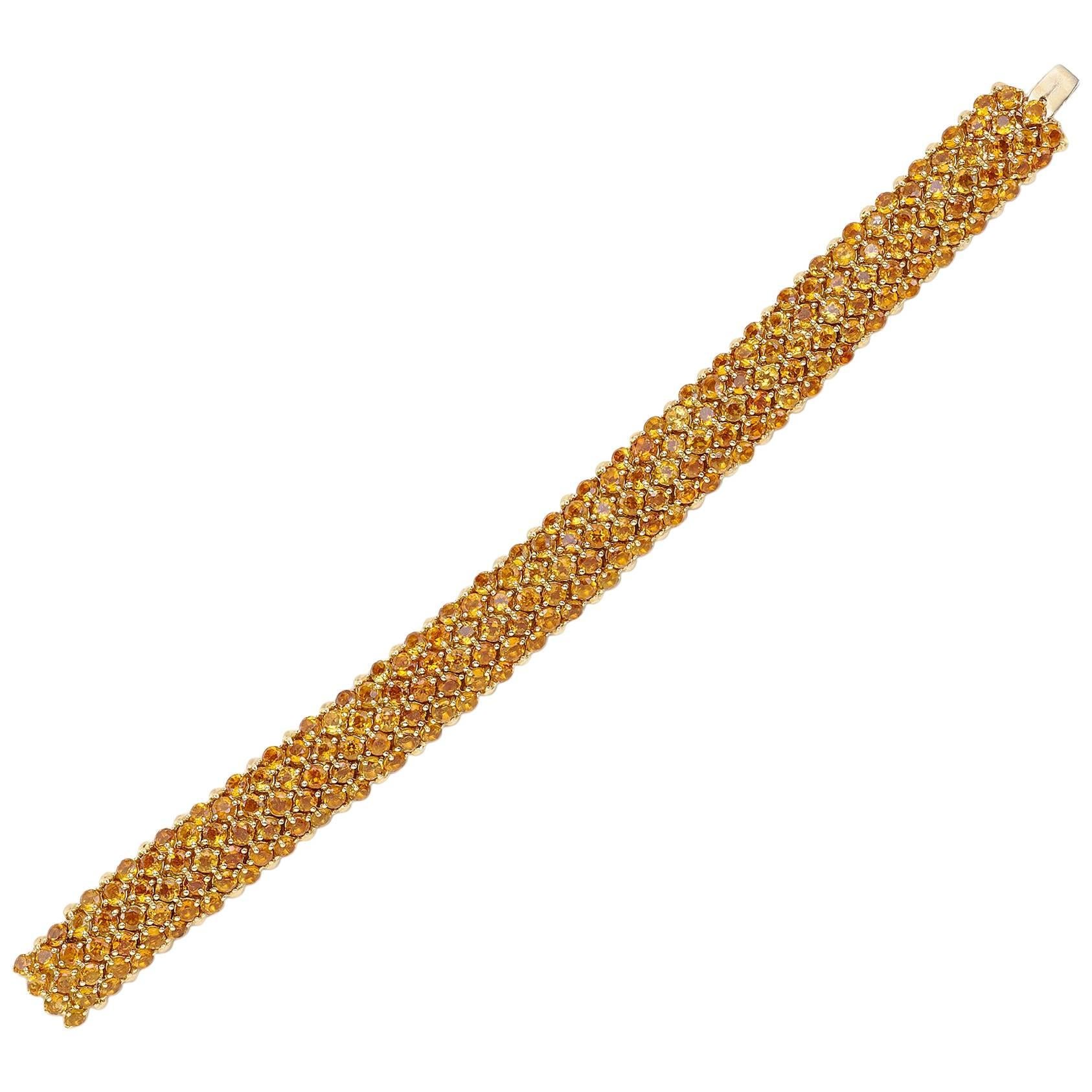 Flirt Collection 18 Karat Yellow Gold Bracelet in Citrin For Sale