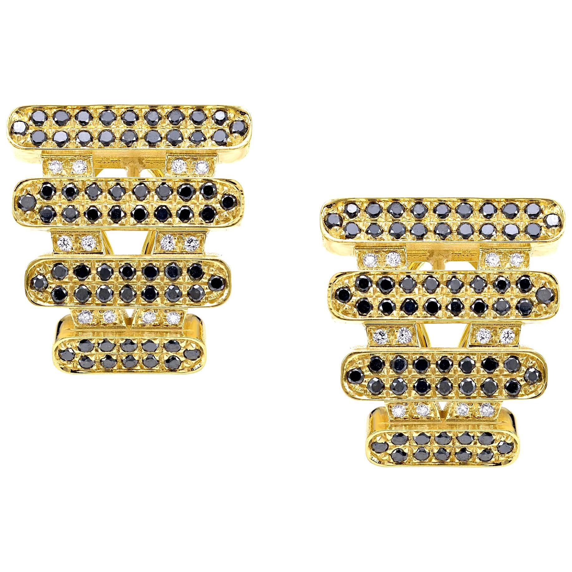 Earrings Collection "Moonlight" 18 Karat Yellow Gold and Diamonds For Sale