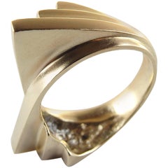 Emer Roberts Modern Curved Fan Ring