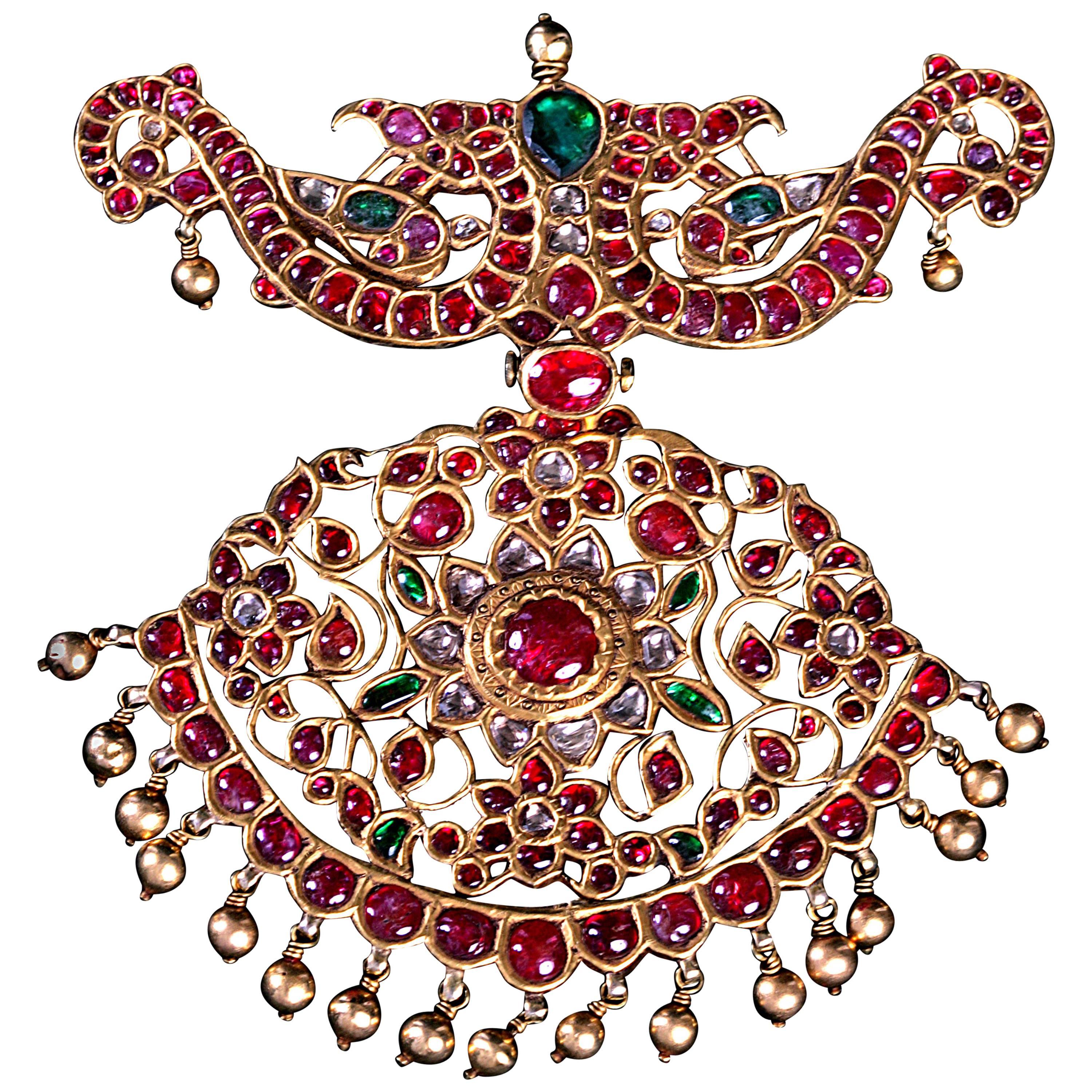 Maharaja Gold Cardial Pendant