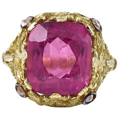 Antique An exceptional Vivid Pink Tourmaline Ring