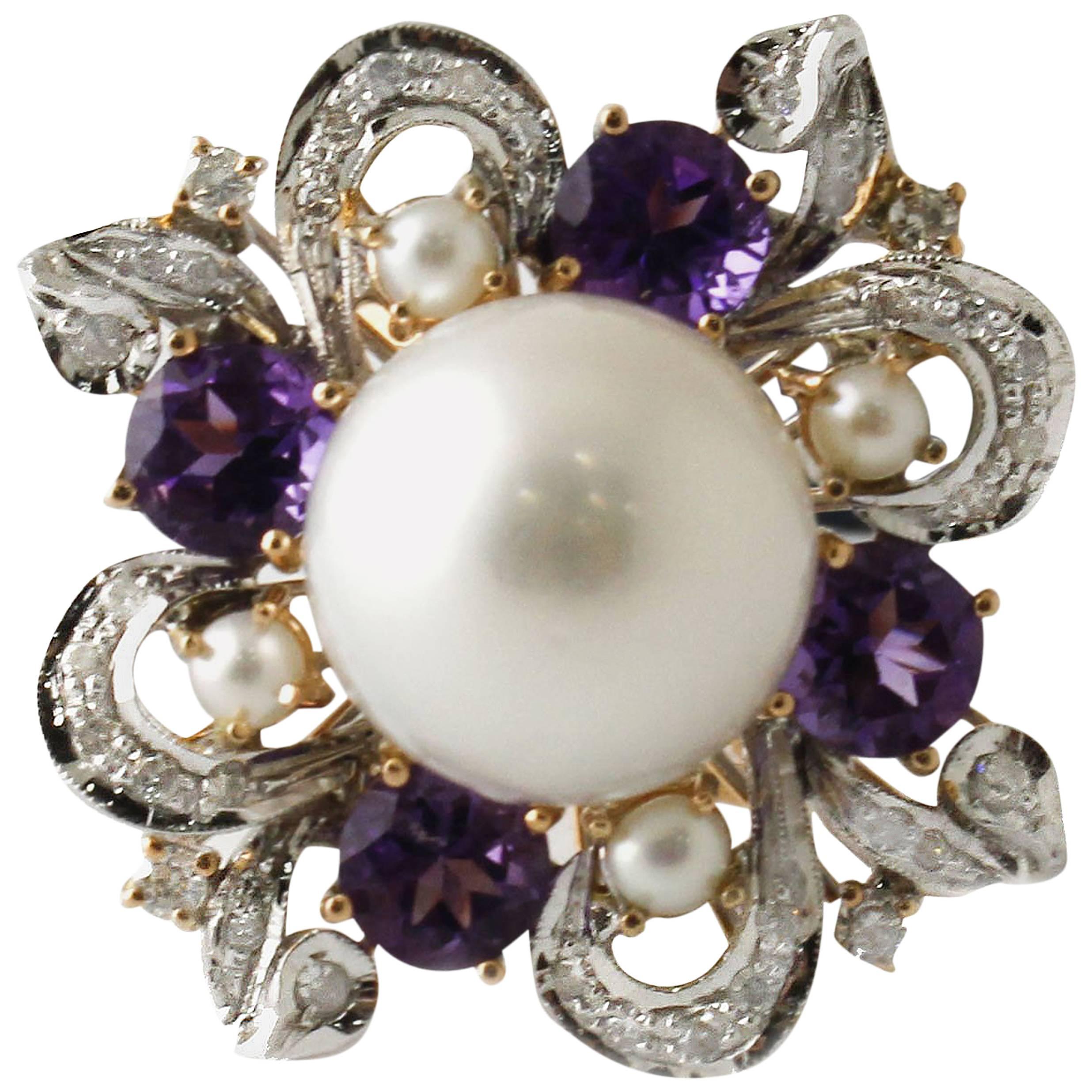 Ring aus Roségold mit Diamanten, Amethyst und Perle in Weißgold 