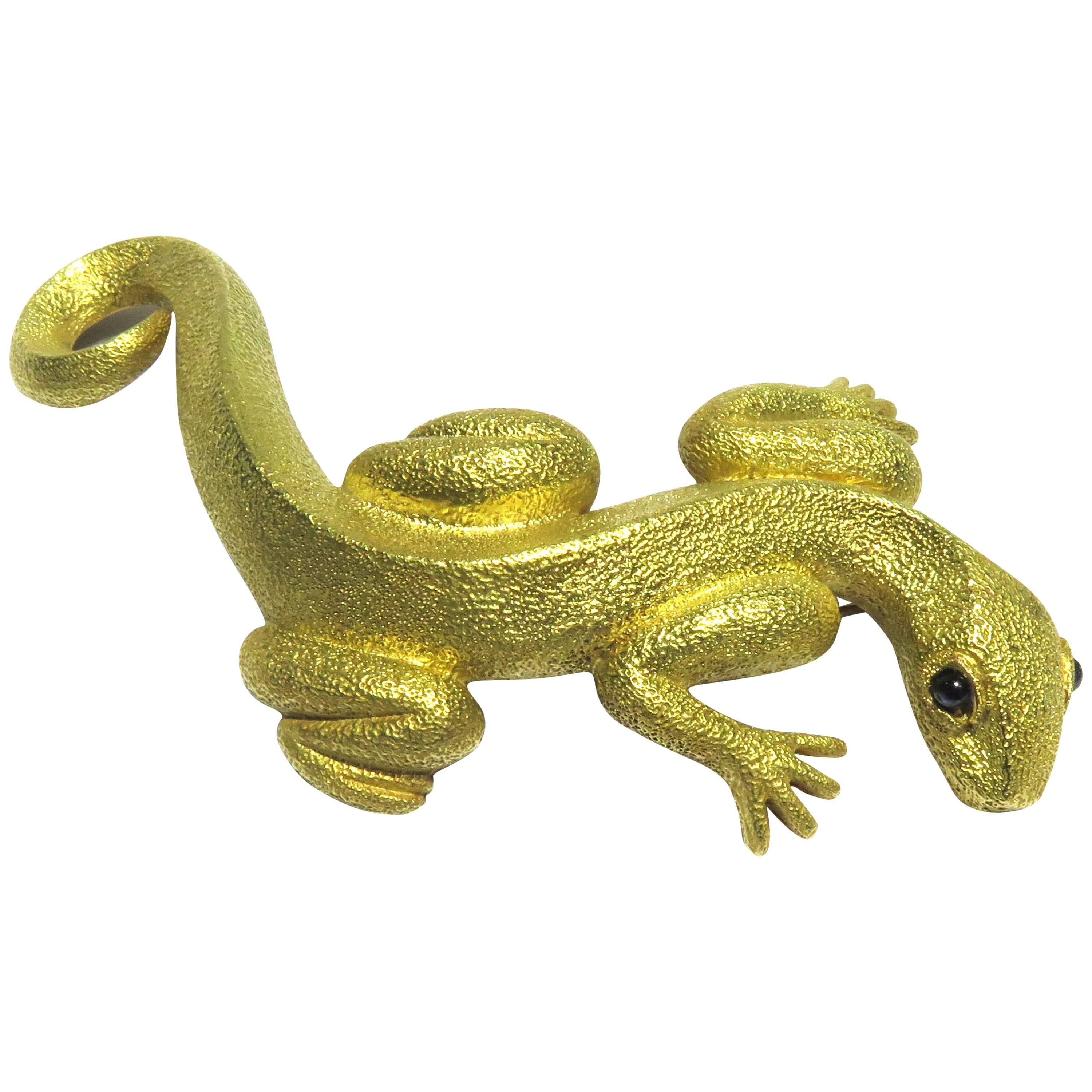 Kieselstein-Cord Enormous Gold Lizard/Salamander Sapphire Pin/Brooch Dated 1990 For Sale