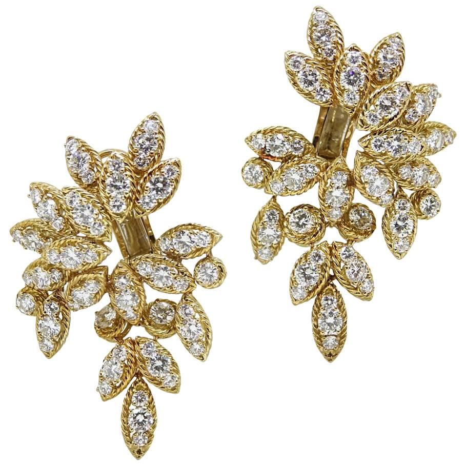 Van Cleef & Arpels NY 42085 Diamond Earrings, circa 1971 For Sale