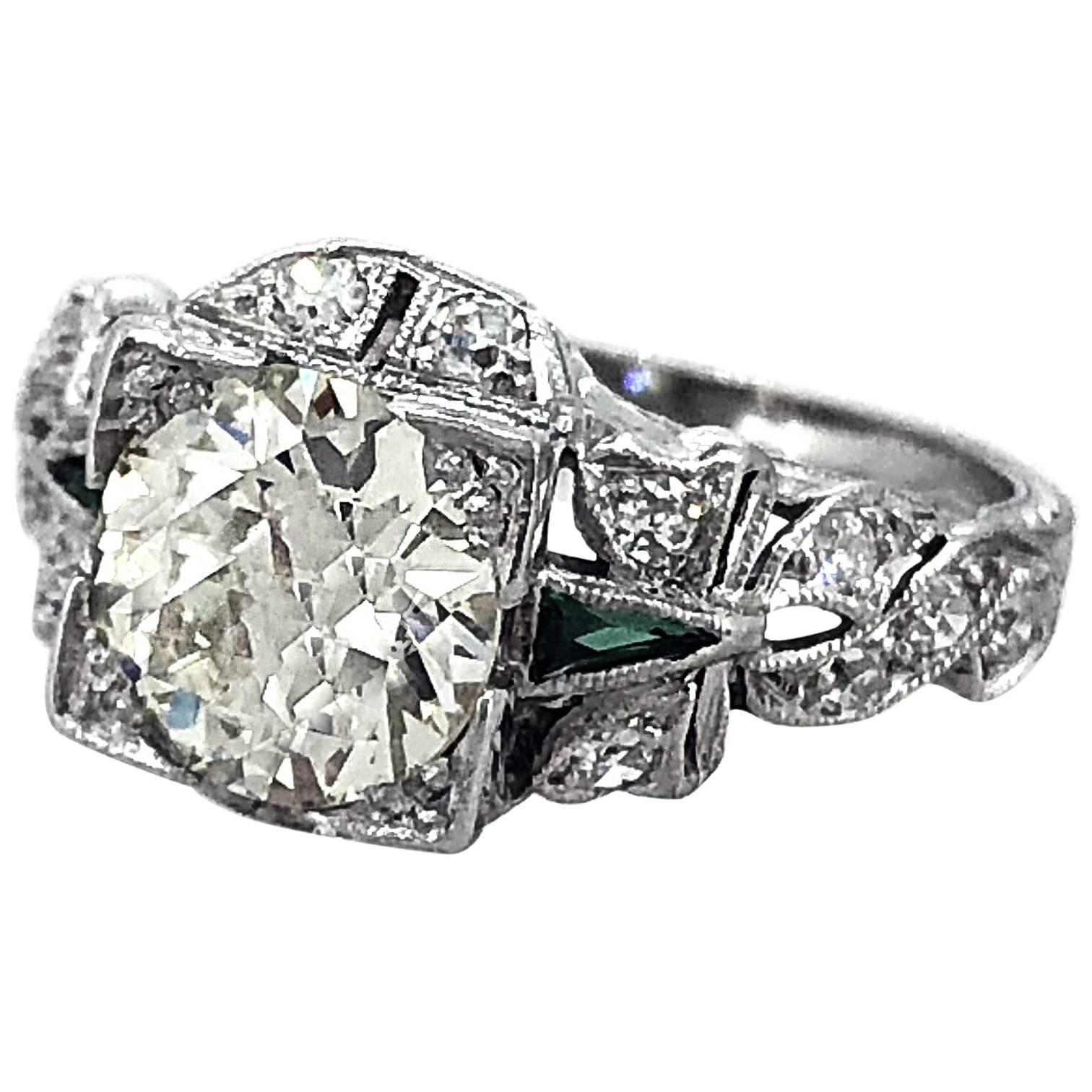 1.40 Carat Diamond and Emerald Edwardian Antique Engagement Ring Platinum For Sale