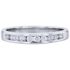 Estate 0.26 Carat Round Diamond Band Wedding Band Ring set in Platinum 