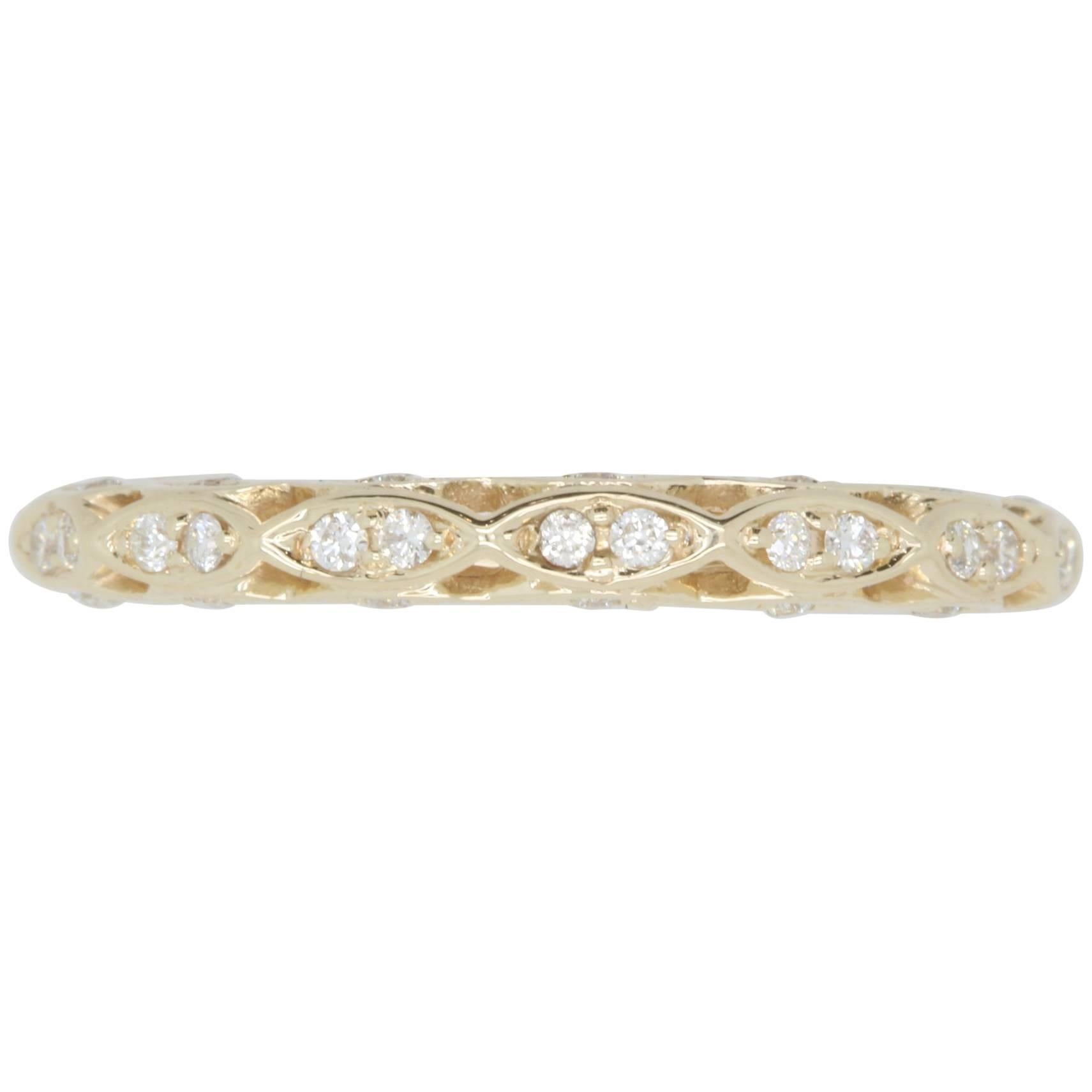 Material: 14k Yellow Gold 
Stone Details: 0.16 Carats of White Diamonds. Clarity: SI1-SI2 / Color: H-I
Ring Size: Size 7 (can be sized)

Fine one-of-a kind craftsmanship meets incredible quality in this breathtaking piece of jewelry.

All Alberto