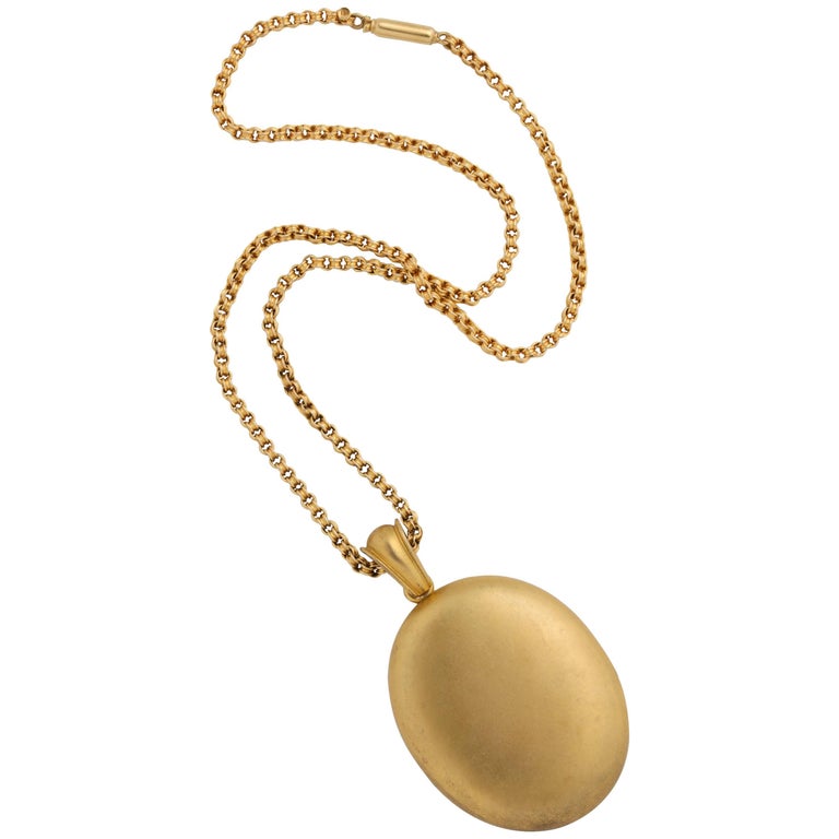 Bloomed Gold Locket on Chain in Original Fitted Box For Sale at 1stdibs