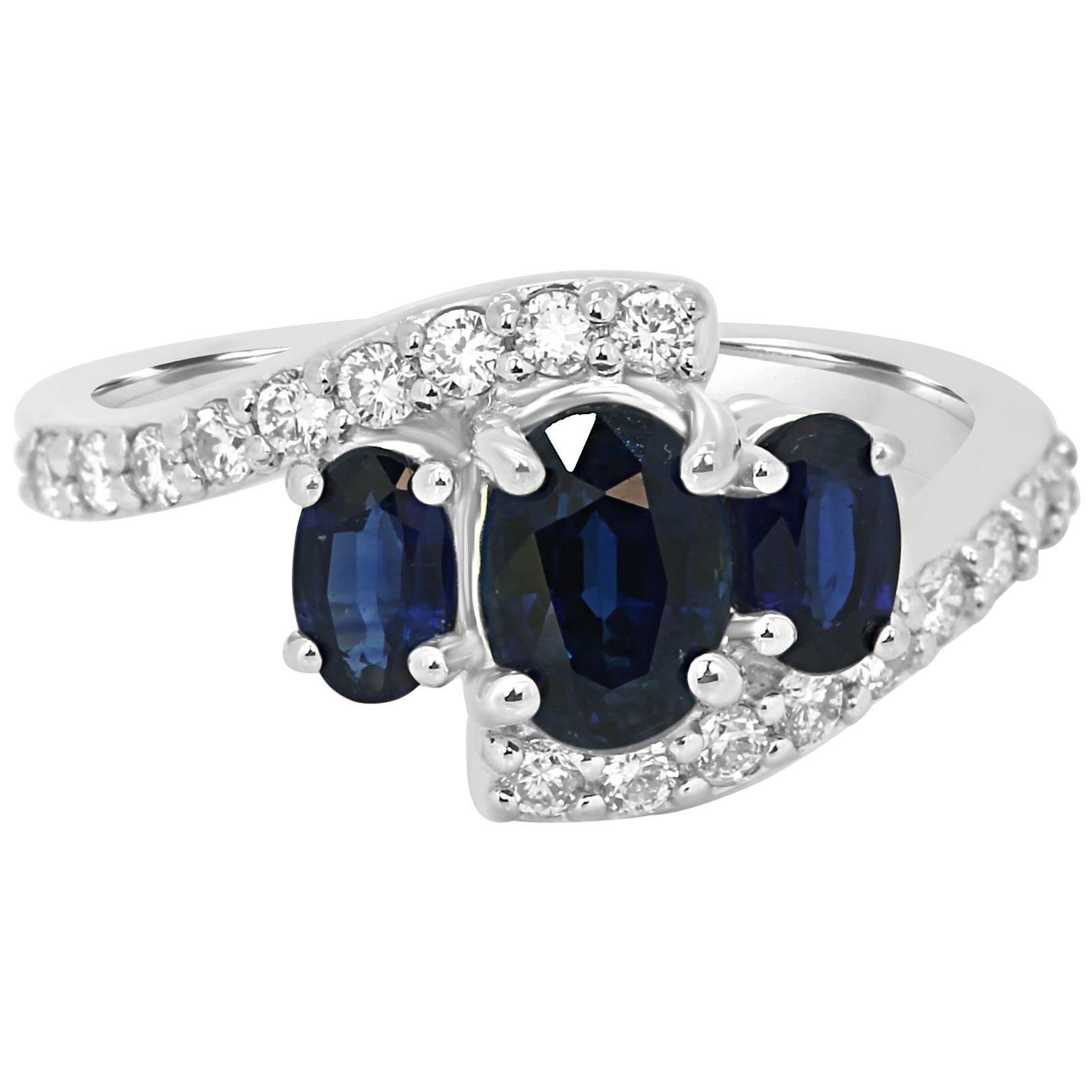 Blue Sapphire Diamond Three-Stone White Gold Fashion Cocktail Ring