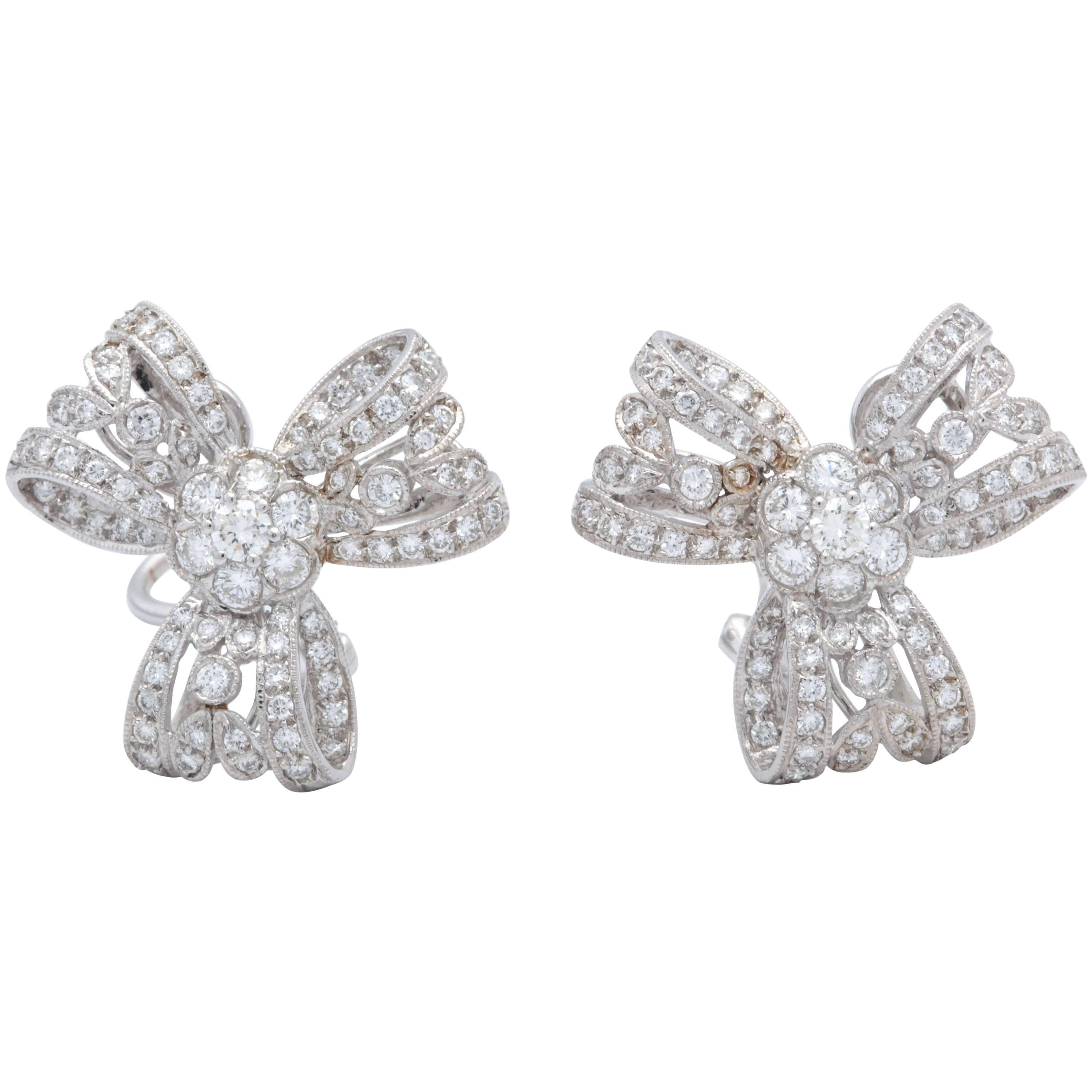 1960s Light and Airy Delicate Bow Knot Motif Diamond, White Gold Earclips