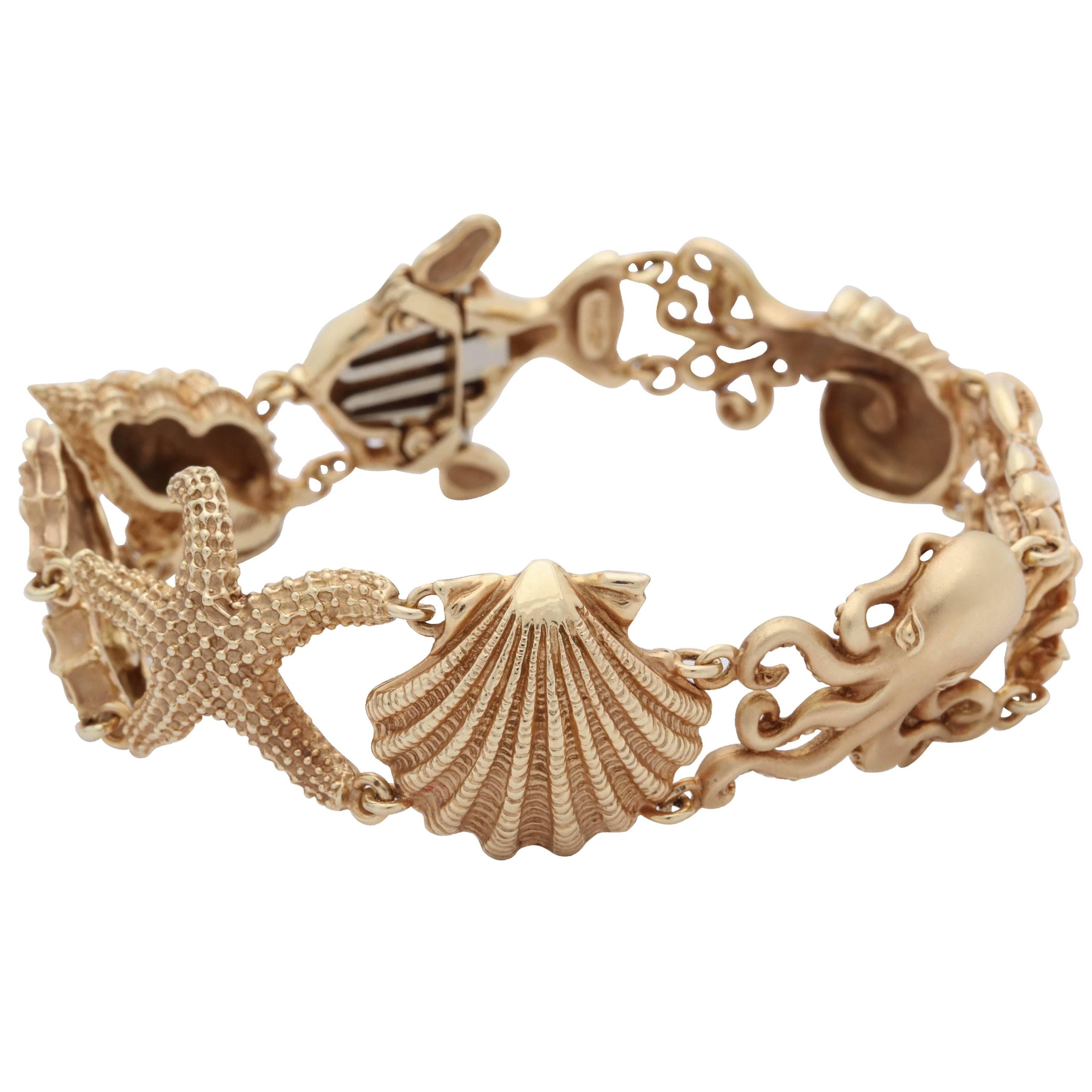 1960s Figural Sea Shell, Octopus, Starfish, Crab and Seahorse Gold Link Bracelet