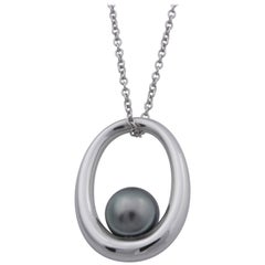 Vintage Mikimoto 18 Karat White Gold Tahitian Pearl Necklace