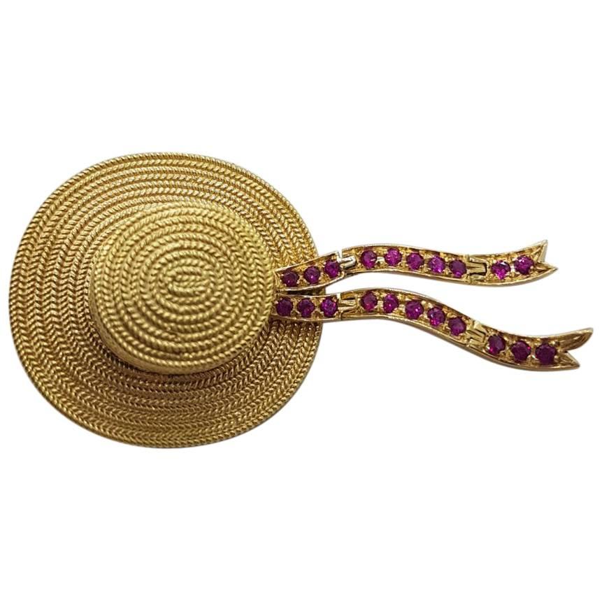18 Karat Yellow Gold and Rubies Venetian Gondolier Hat Broach and Pendant For Sale