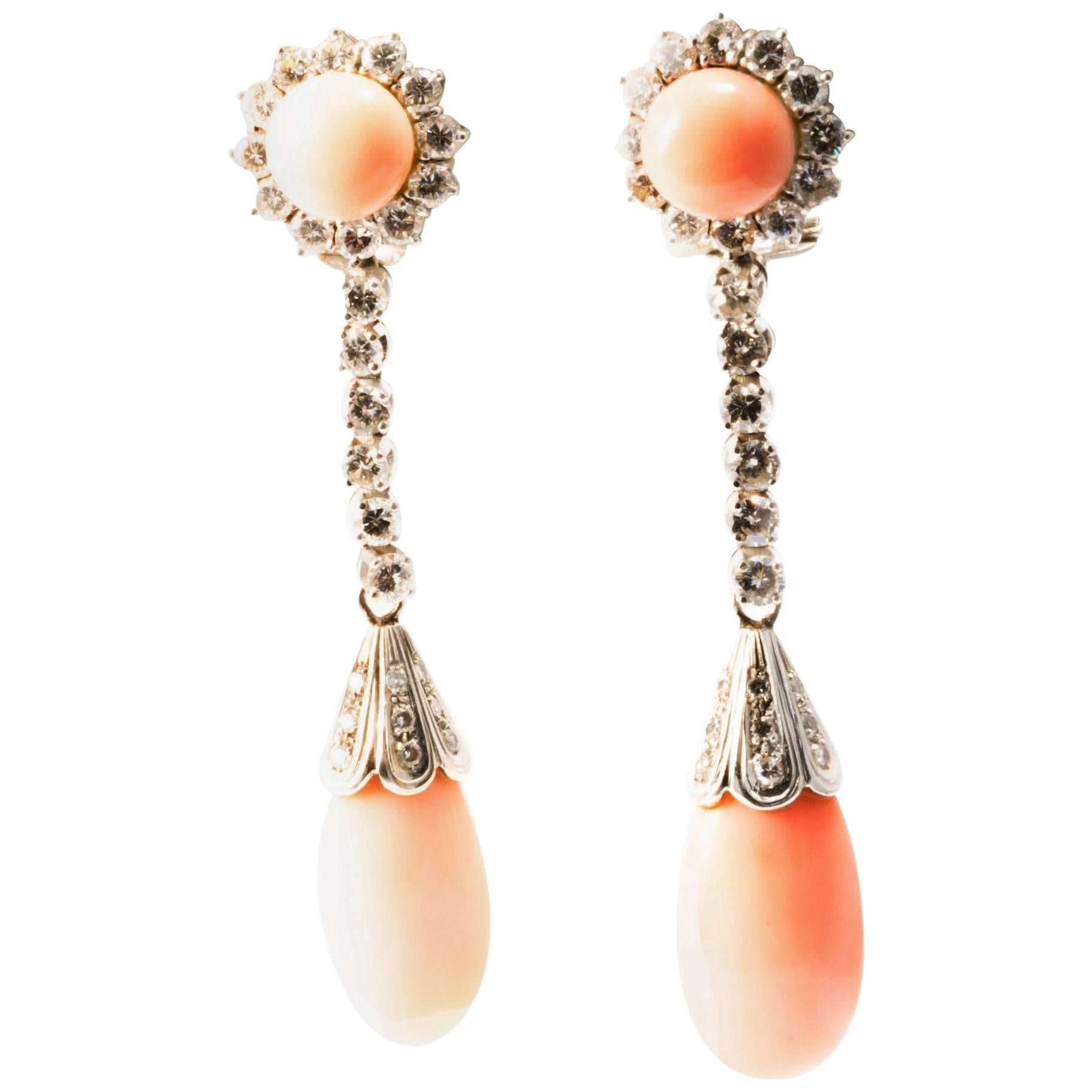 1950 Coral and Diamonds 18K White Gold Cocktail Dangle Clip-On Earrings For Sale