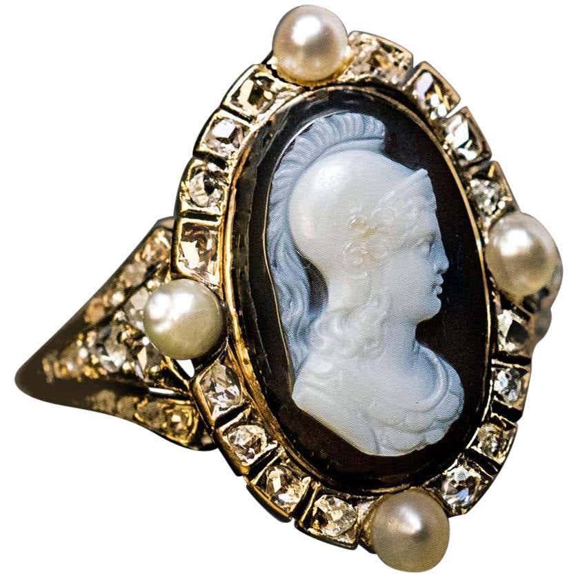 Renaissance Revival Unisex Gold Ring with Antique Sardonyx Cameo For ...