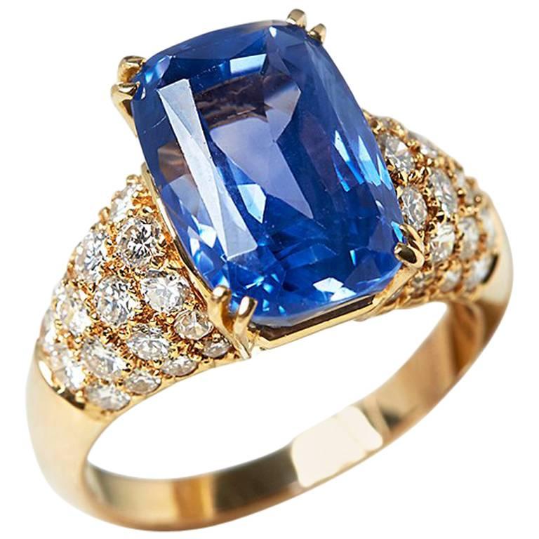 Van Cleef & Arpels 18 Karat Yellow Gold Certified Ceylon Sapphire Diamond Ring