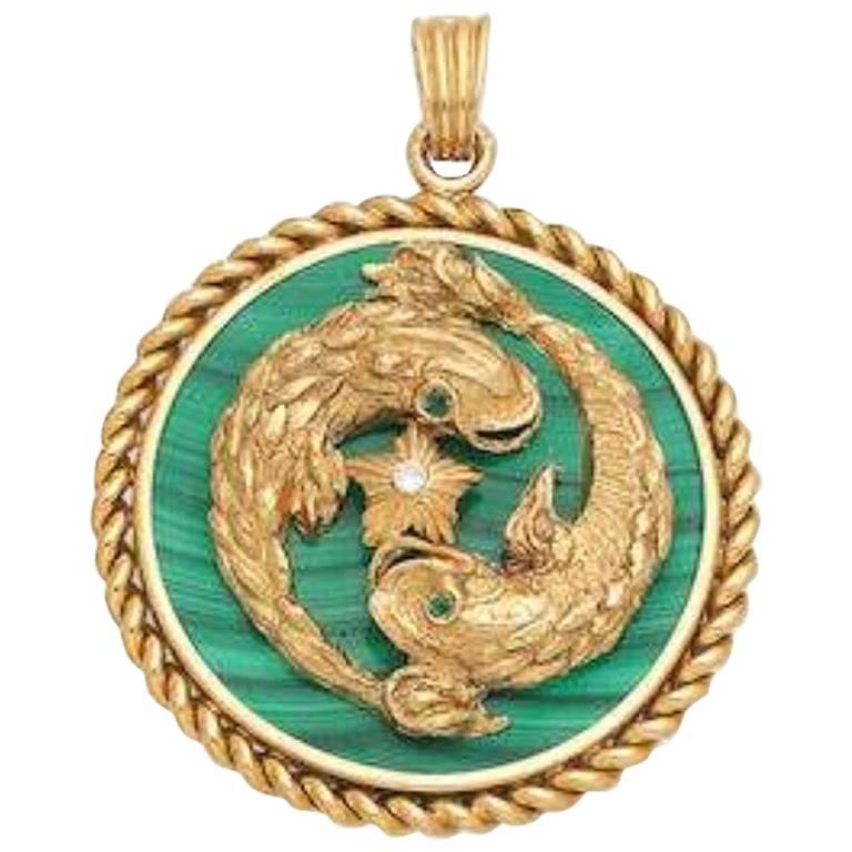 Rare Van Cleef Pisces Zodiac 18 Karat Gold Diamonds Malachite Pendant Necklace For Sale