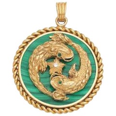 Vintage Rare Van Cleef Pisces Zodiac 18 Karat Gold Diamonds Malachite Pendant Necklace