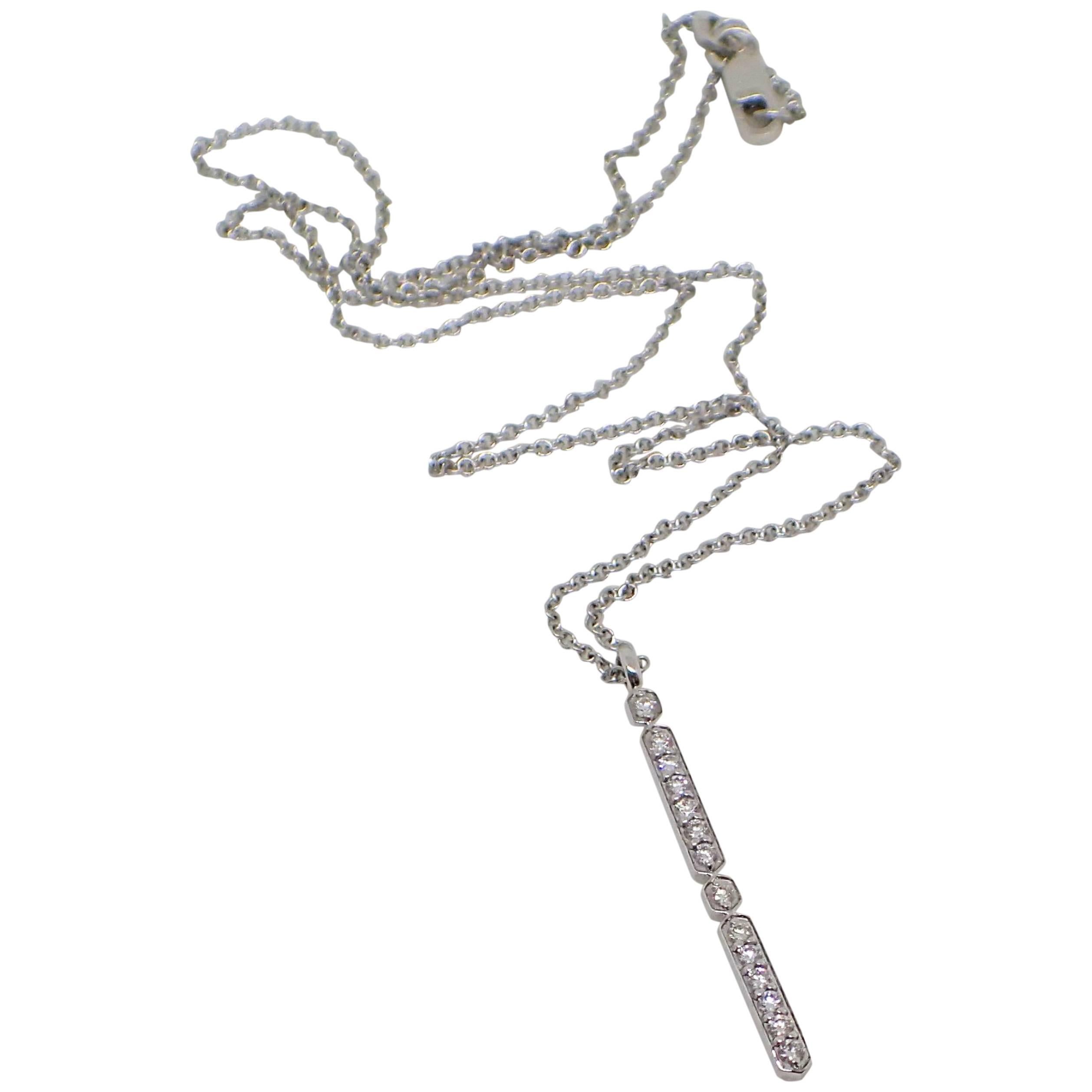 Contemporary 18 Karat White Gold Pendant with 0.21 Carat of Diamond on an Cable Chain For Sale