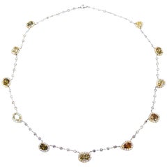 Collier de diamants de couleur naturelle