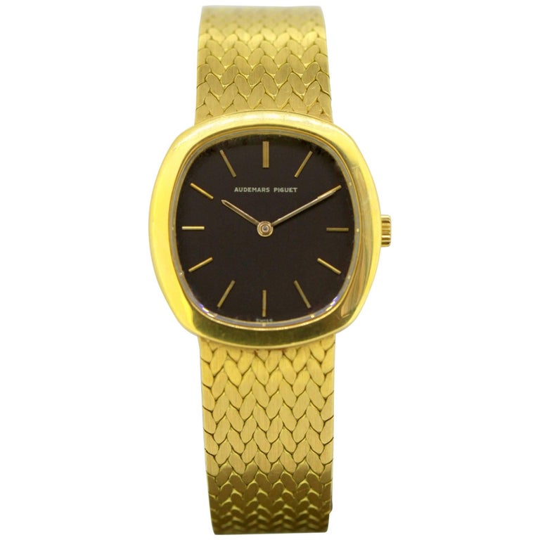Full 18 Karat Yellow Gold Ladies Audemars Piguet Wristwatch, France, circa  1990s For Sale at 1stDibs | piquet watch