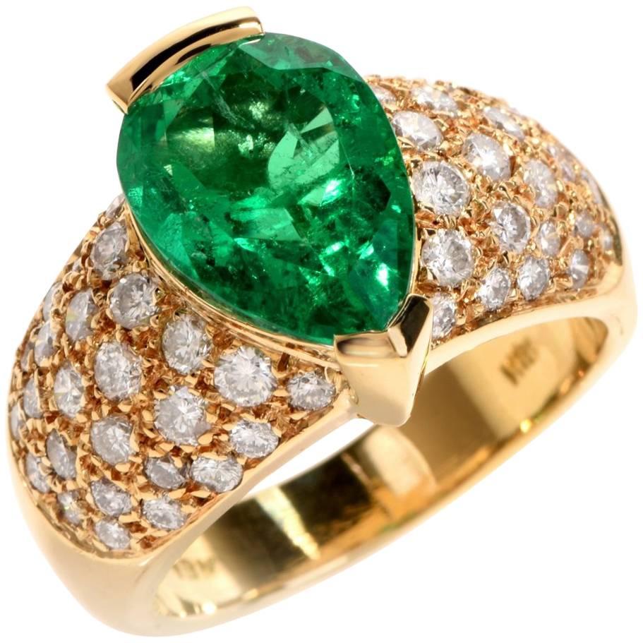 1980 GIA Emerald Pave Diamond Yellow Gold Cocktail Ring