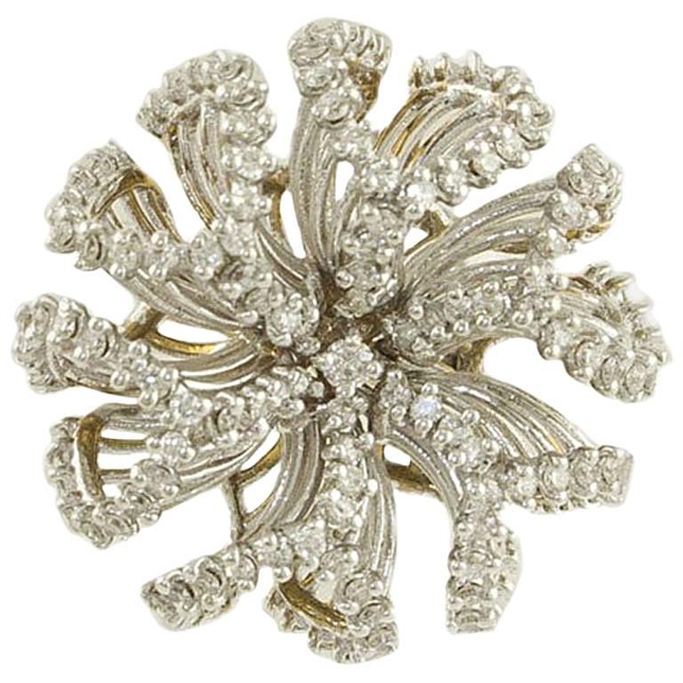 Diamonds, 18 kt White Gold Flower Ring