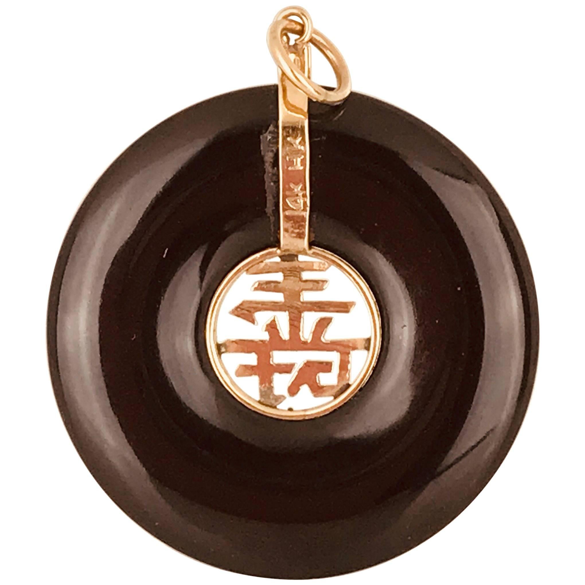 Chinese, Black Onyx Pendant with Good Luck Symbols, 14 Karat Retro HK Hallmark For Sale