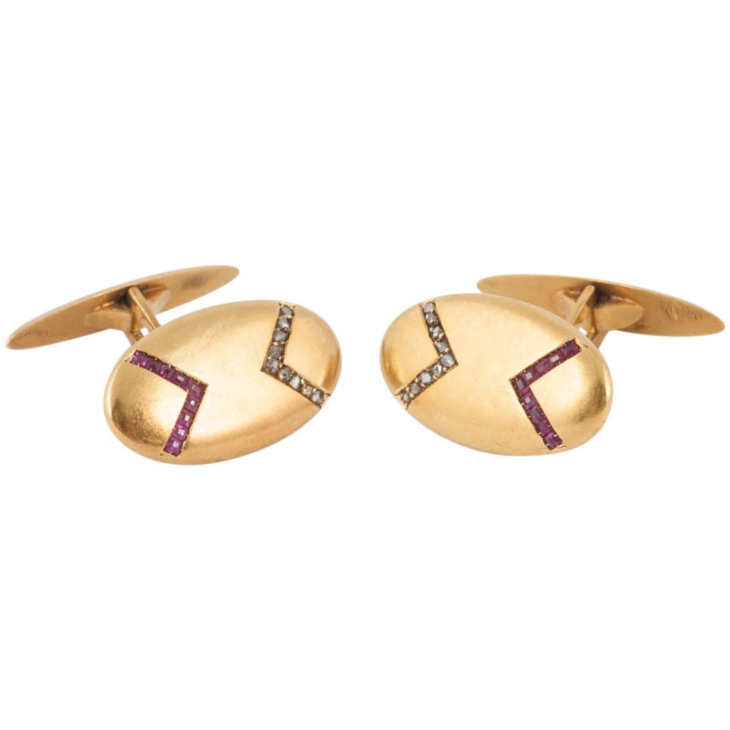 Cufflinks in 18 Karat Gold, Set Rubies and Rose Cut Diamonds, French circa 1890 For Sale
