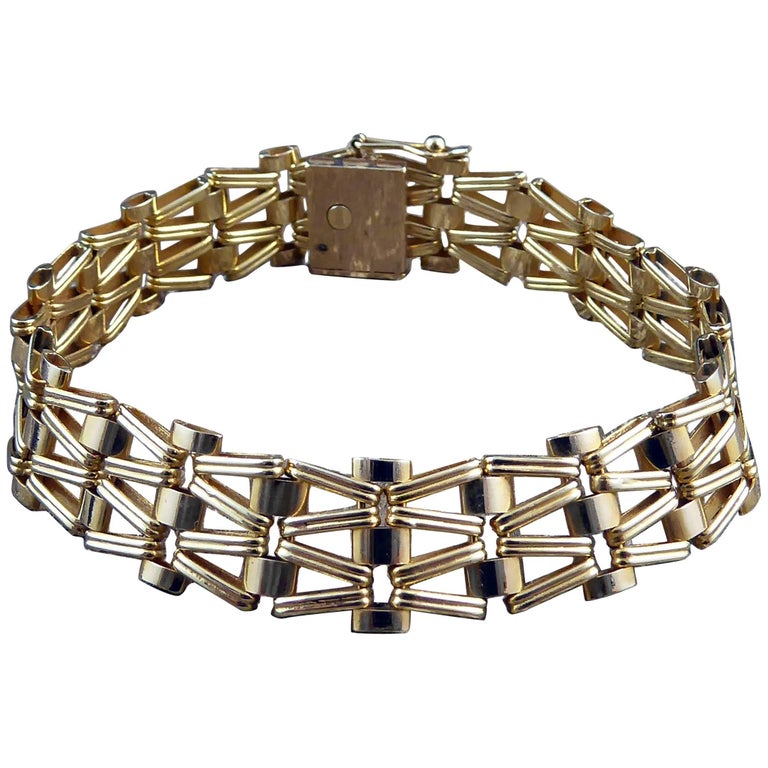 1980s Yellow Gold Gate Bracelet Bow Shaped Links London Hallmark At 1stdibs