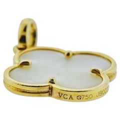 Retro VCA 18 Karat Gold Van Cleef & Arpels Alhambra Mother-of-Pearl Clover Pendant