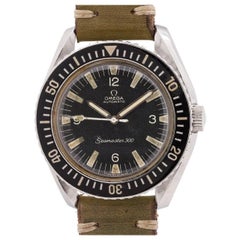 Retro Omega stainless steel Seamaster 300 self winding wristwatch ref 165 024, c1966