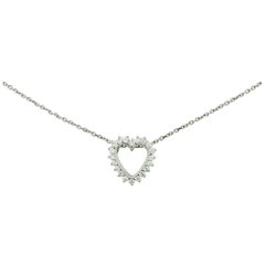 Retro Classic Diamond Heart Necklace in White Gold