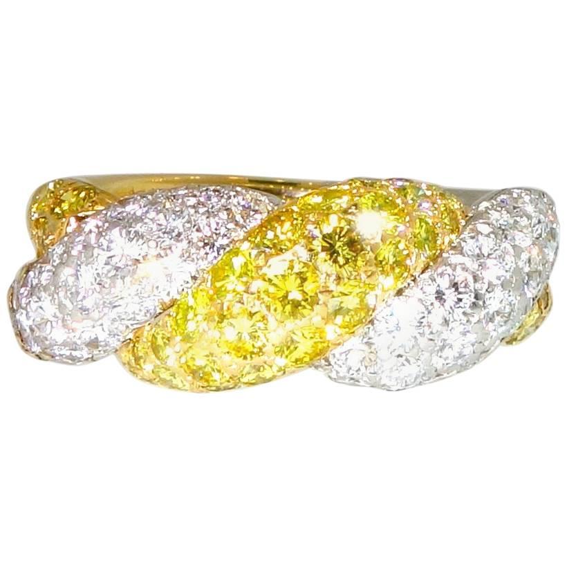 Oscar Heyman White Diamond and Vivid Diamond Ring