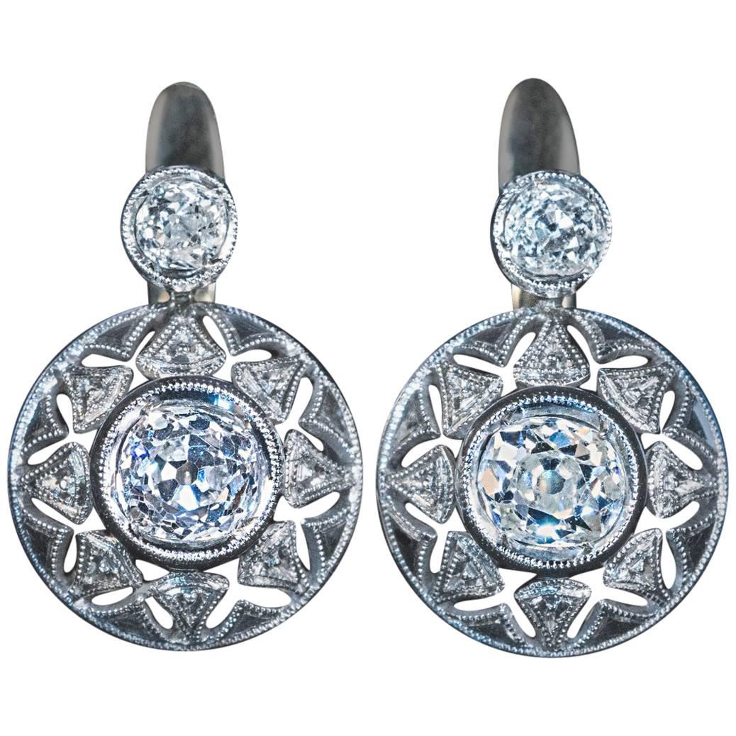 Antike Diamant-Platin-Gold-Ohrringe mit durchbrochenen Diamanten im Angebot