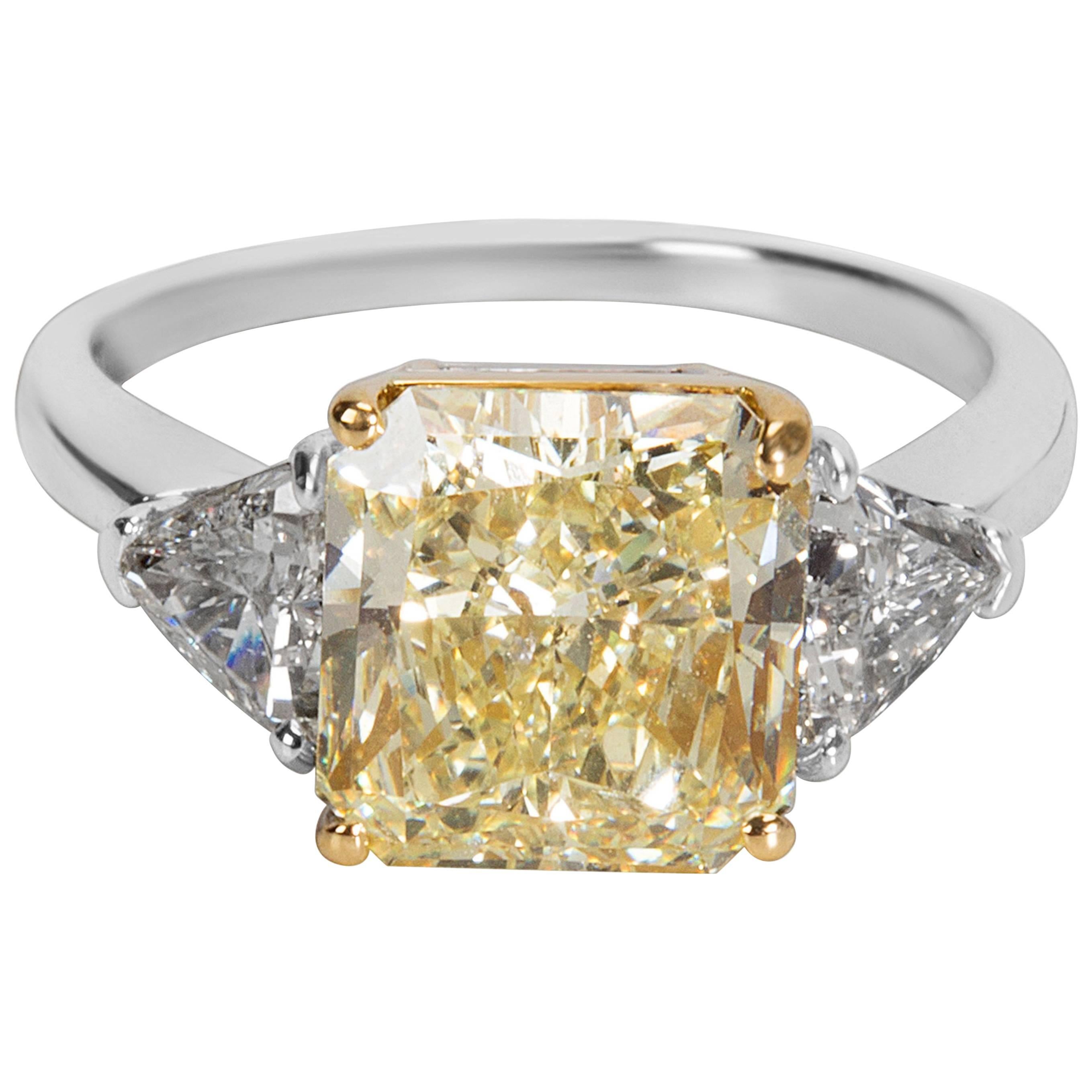 GIA Certified Fancy Yellow Diamond Engagement Ring in 18KT Gold 4.90 Carats