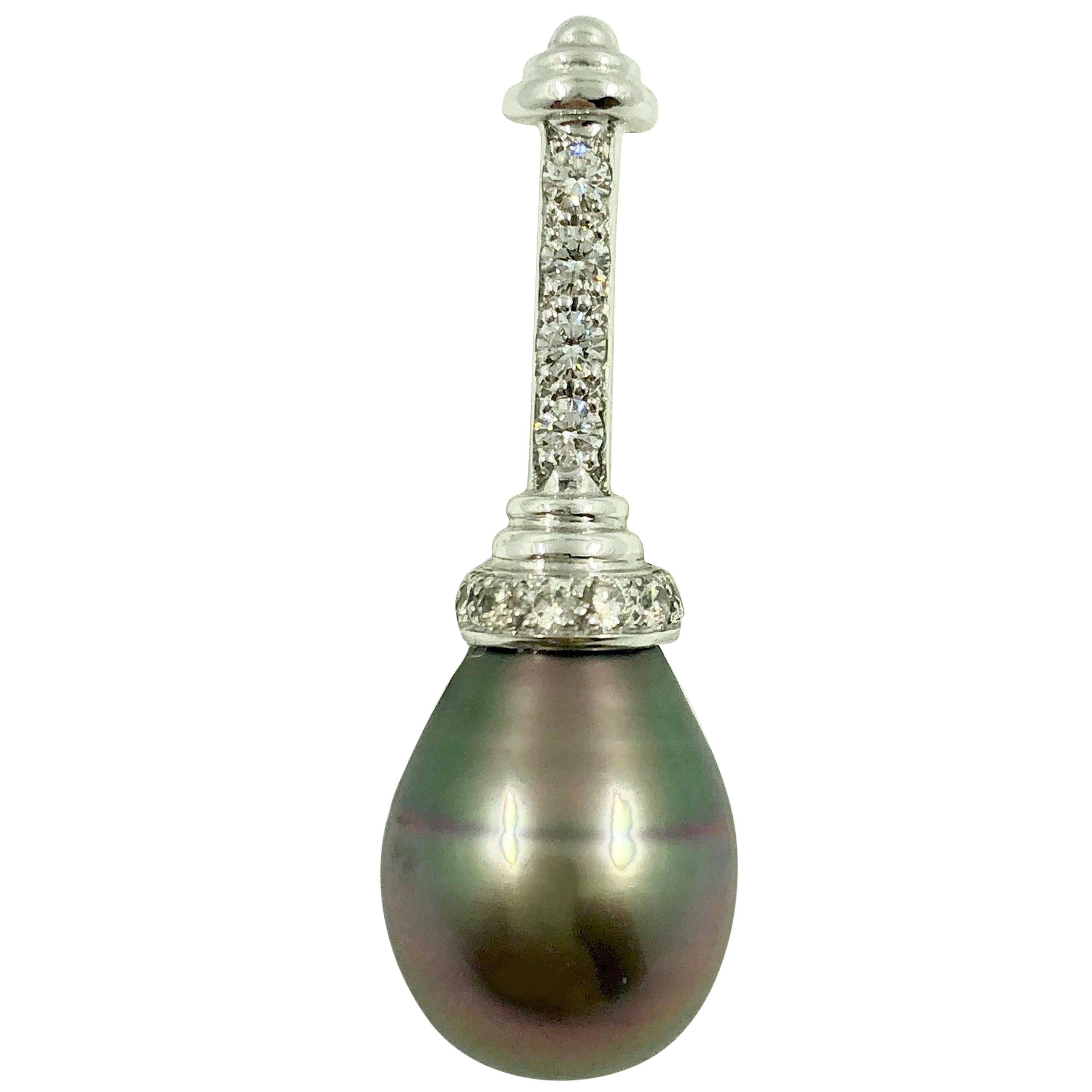 G.Minner Tahitian Pearl Diamond Gold Pendant For Sale