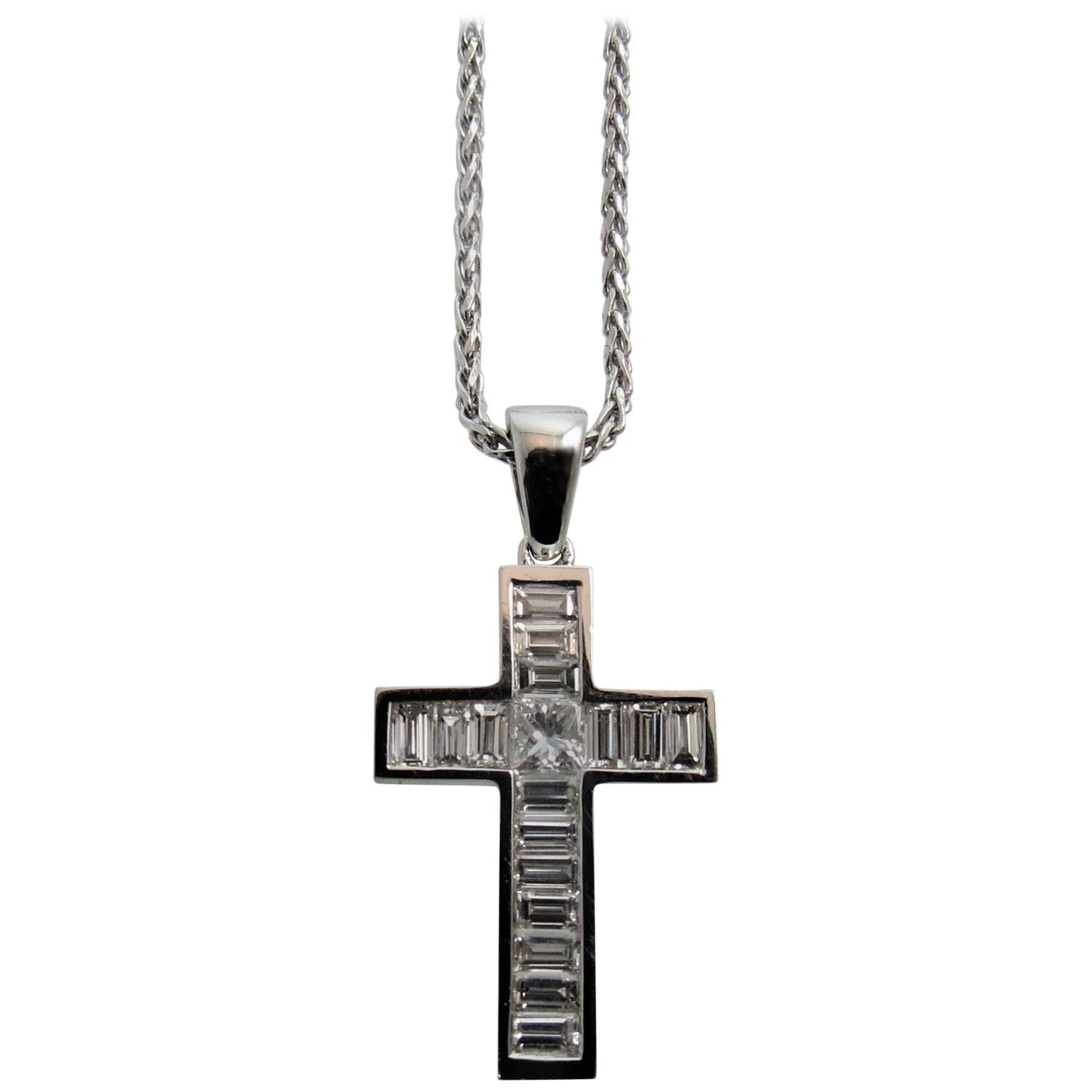 18 Karat White Gold Cross Set with Baguette and Princess Cut Diamonds on Chain For Sale