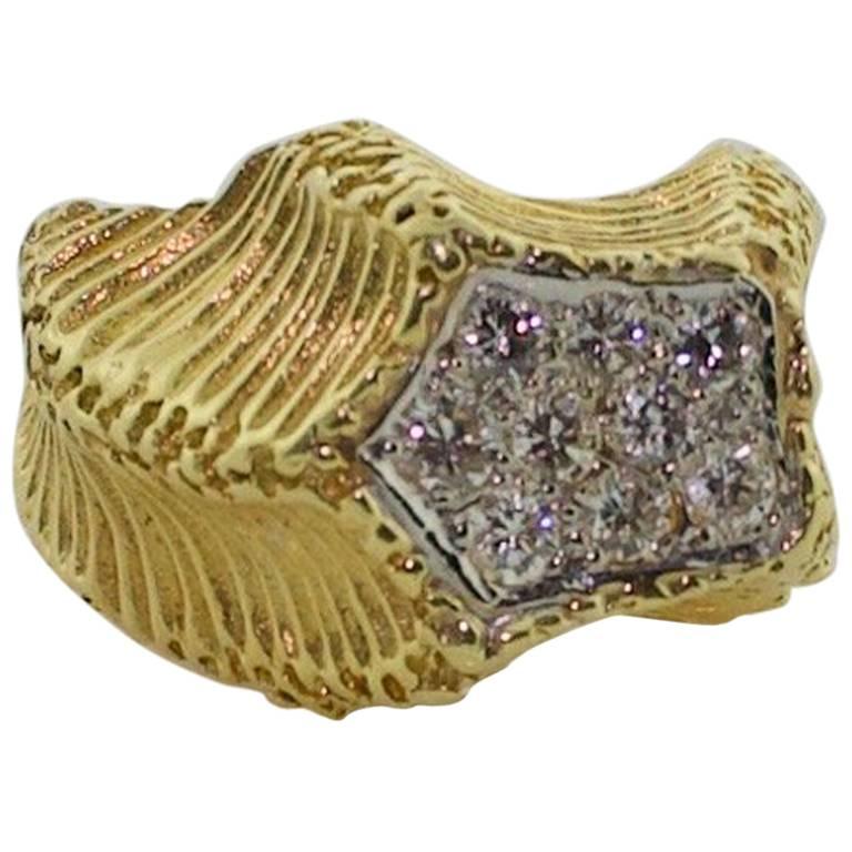 18 Karat Yellow Gold Diamond Pave Ring