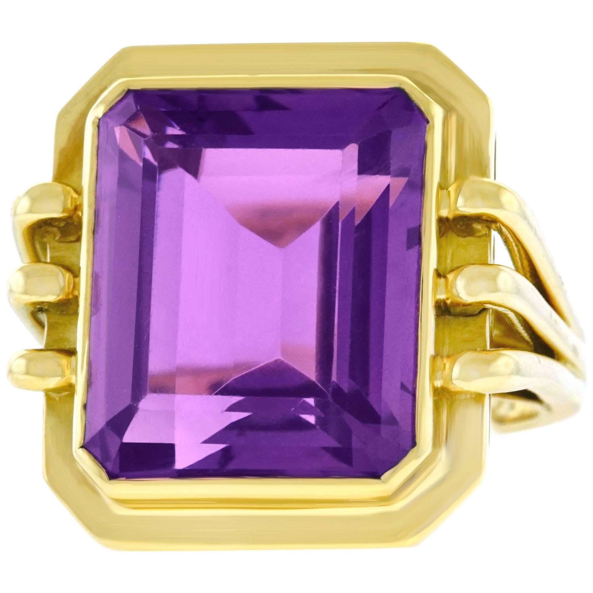 1950s Amethyst Set Gold Ring