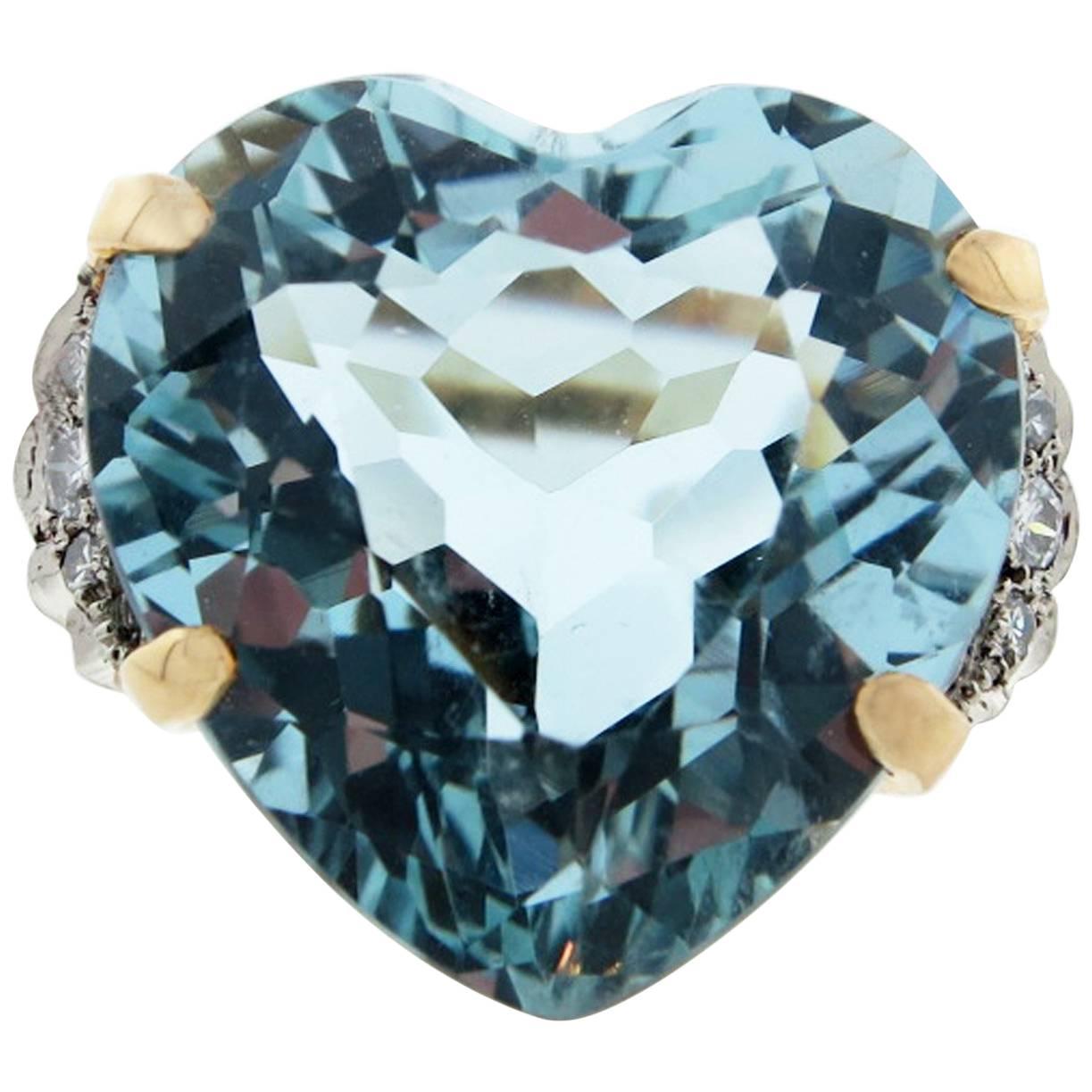 Romantic 20 Carat Heart Shape Aquamarine and Diamond Ring For Sale
