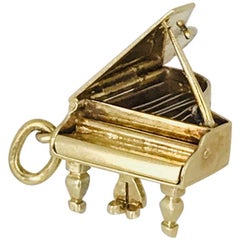 Grand Piano, Charm Handmade Movable Parts of Yellow and White Gold, circa 1950