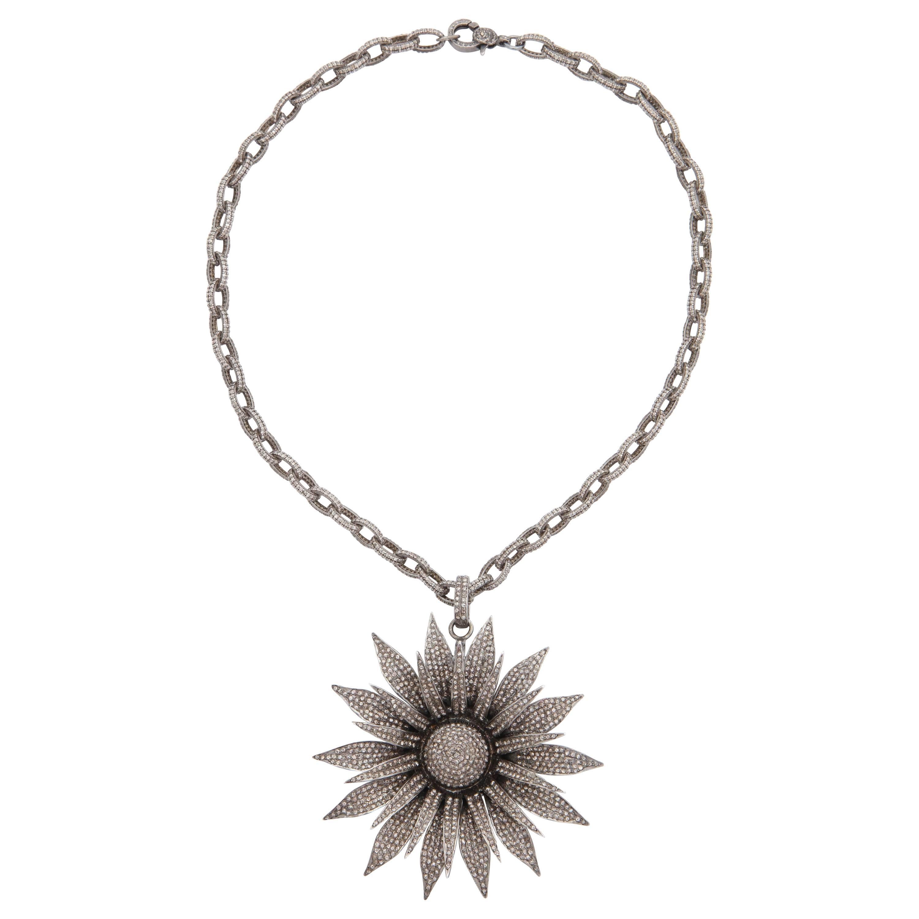 Diamond Daisy Necklace For Sale